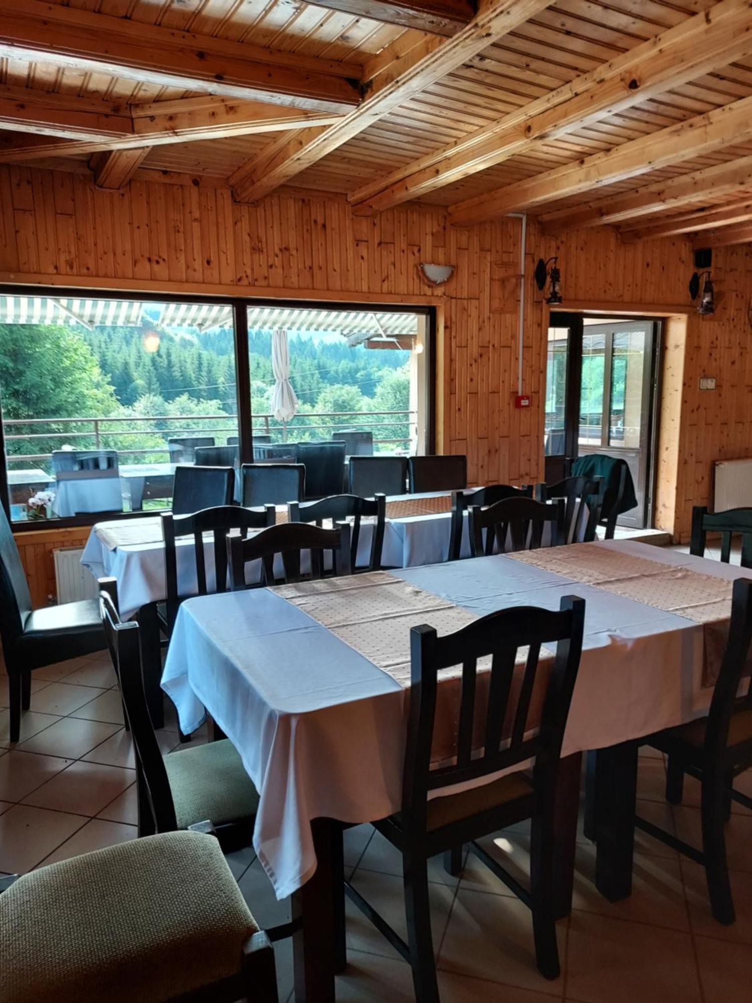 Pensiunea La Taverna Trăisteni Eksteriør billede