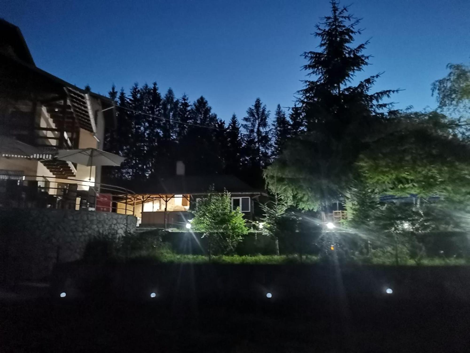 Pensiunea La Taverna Trăisteni Eksteriør billede