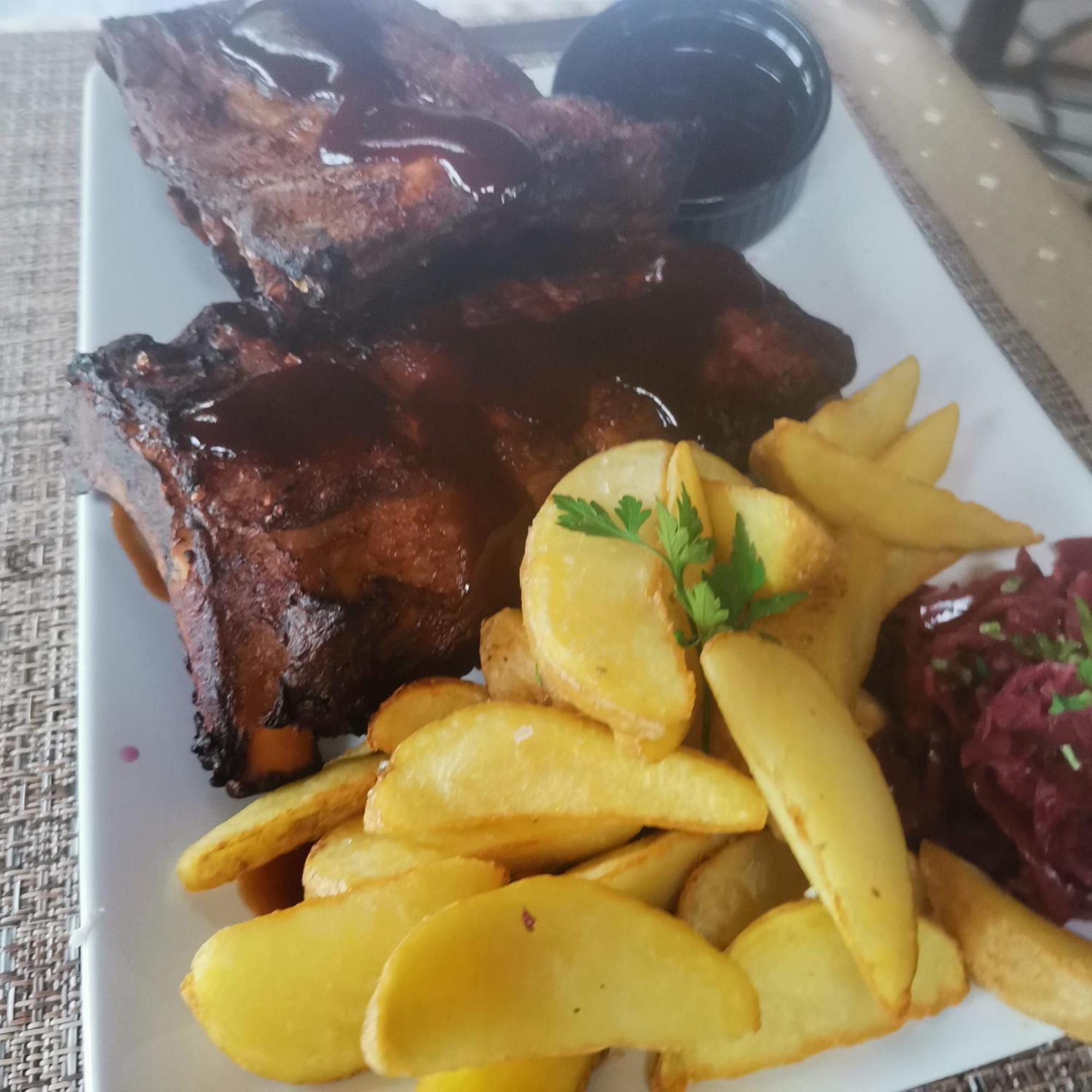 Pensiunea La Taverna Trăisteni Eksteriør billede